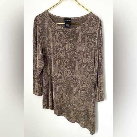 citiknits Tops - Citiknits Tan Gray Swirl Slinky Stretch Asymmetrical Blouse Top Womens Large